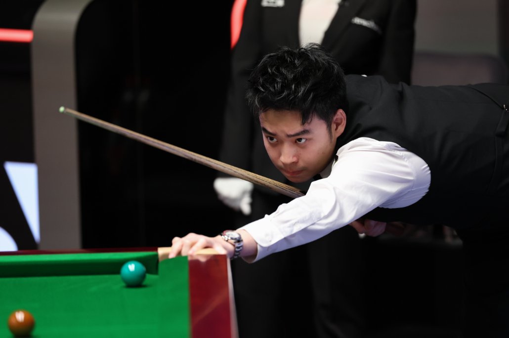 与参赛者创 与参赛者创